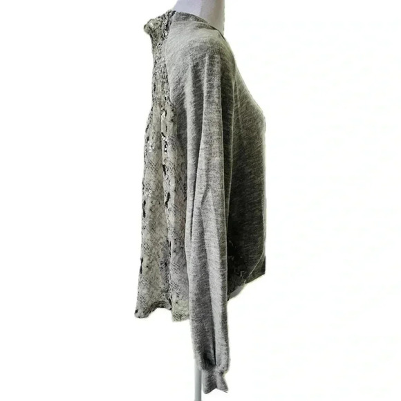 Boho72 boutique gray soft sweater -medium - Picture 3 of 6